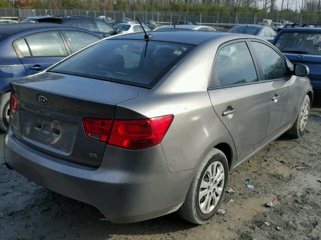 KNAFU4A22D5645664 - 2013 KIA FORTE EX GRAY photo 4