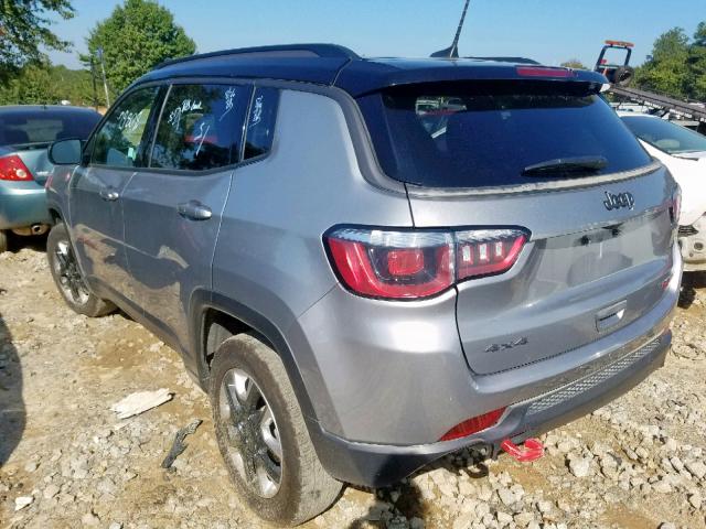 3C4NJDDB2JT451716 - 2018 JEEP COMPASS TR SILVER photo 3