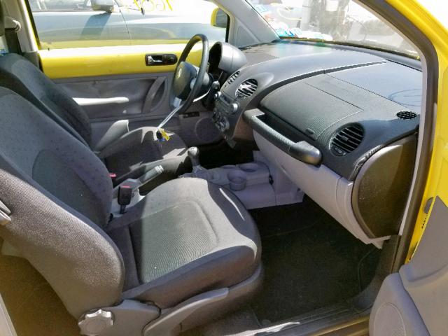 3VWBC21C9XM467135 - 1999 VOLKSWAGEN NEW BEETLE ყვითელი ფოტო 5