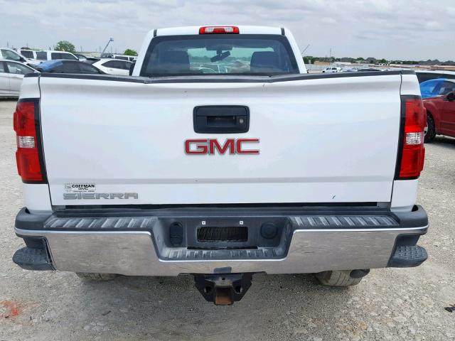 1GT31VCG4HZ265916 - 2017 GMC SIERRA C35 WHITE photo 6