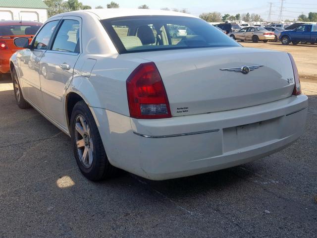 2C3KA53G76H428491 - 2006 CHRYSLER 300 TOURIN WHITE photo 3