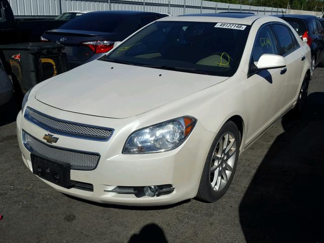 1G1ZE5E73AF162806 - 2010 CHEVROLET MALIBU LTZ თეთრი ფოტო 2