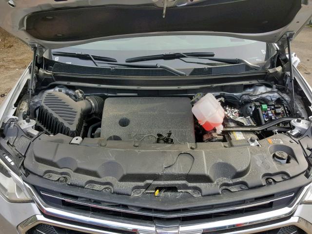 1GNEVKKWXKJ297724 - 2019 CHEVROLET TRAVERSE P SILVER photo 7