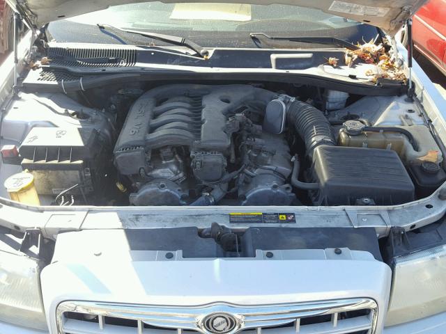 2C3JA53G05H135140 - 2005 CHRYSLER 300 TOURIN SILVER photo 7