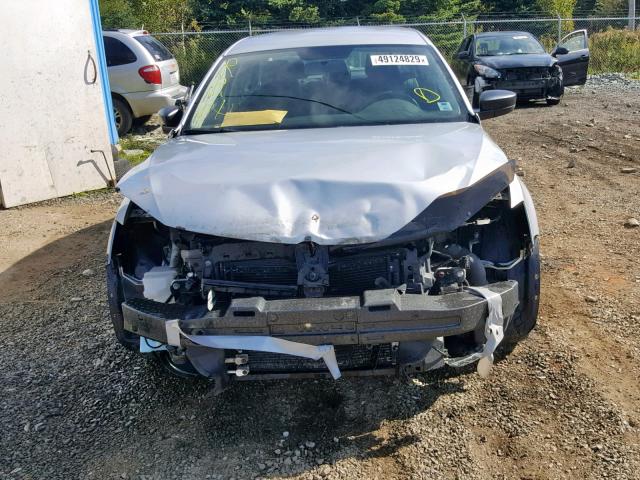 3VW2K7AJ4BM380203 - 2011 VOLKSWAGEN JETTA BASE SILVER photo 9