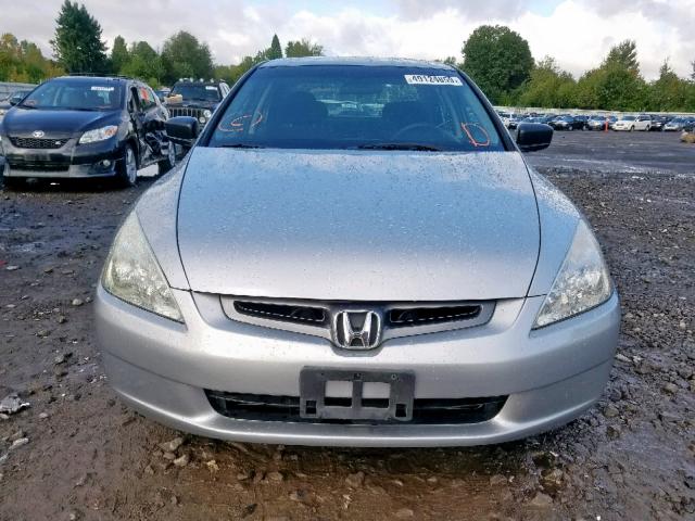 JHMCM55113C074075 - 2003 HONDA ACCORD DX SILVER photo 9