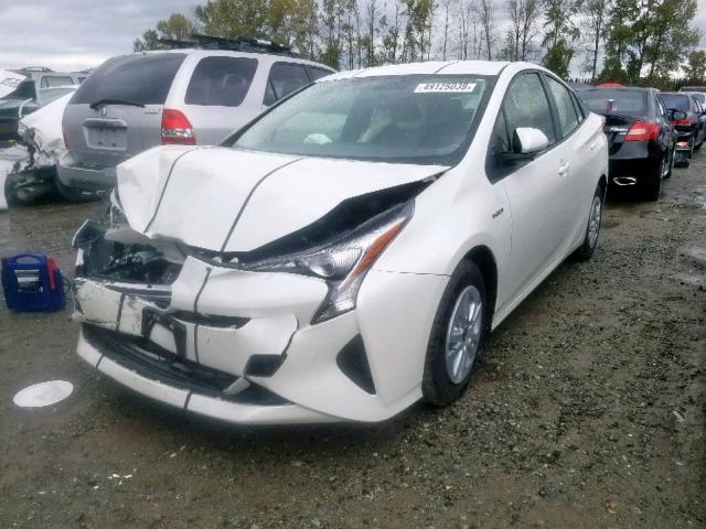 JTDKBRFU3G3000830 - 2016 TOYOTA PRIUS WHITE photo 2