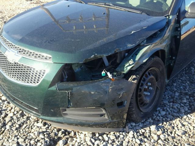 1G1PA5SH5E7124459 - 2014 CHEVROLET CRUZE LS GREEN photo 9