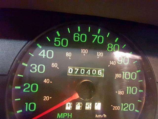 2MEFM75W74X686418 - 2004 MERCURY GRAND MARQ GRAY photo 8