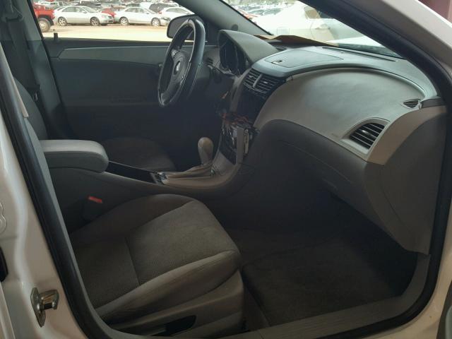 1G1ZB5EB5A4147779 - 2010 CHEVROLET MALIBU LS 白色 照片 5