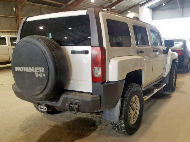 5GTDN136268209994 - 2006 HUMMER H3 WHITE photo 4