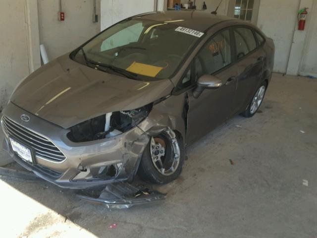 3FADP4BJ0EM217939 - 2014 FORD FIESTA SE GRAY photo 2