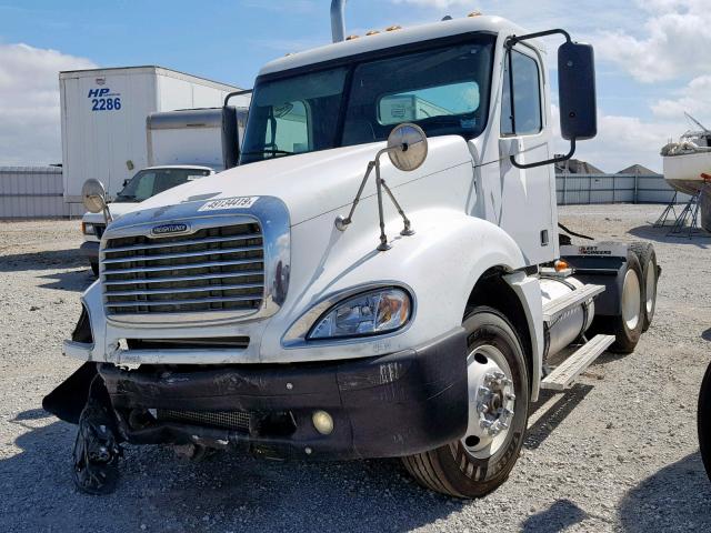 1FUJA6CK77LY55765 - 2007 FREIGHTLINER CONVENTION WHITE photo 2
