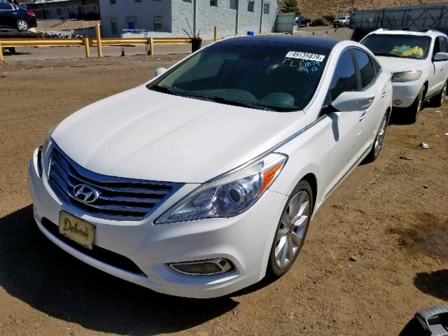 KMHFH4JG6DA251879 - 2013 HYUNDAI AZERA GLS WHITE photo 2