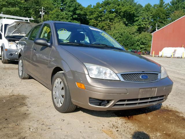 1FAFP34N25W178418 - 2005 FORD FOCUS ZX4 GOLD photo 1