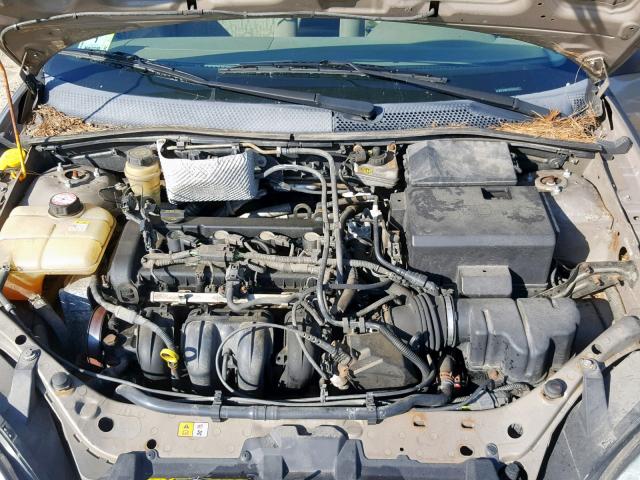 1FAFP34N25W178418 - 2005 FORD FOCUS ZX4 GOLD photo 7