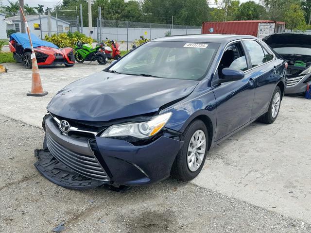 4T1BF1FK4GU512882 - 2016 TOYOTA CAMRY LE BLUE photo 2