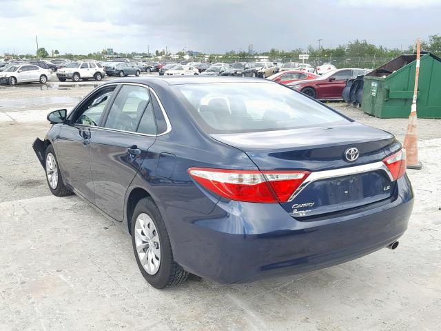 4T1BF1FK4GU512882 - 2016 TOYOTA CAMRY LE BLUE photo 3