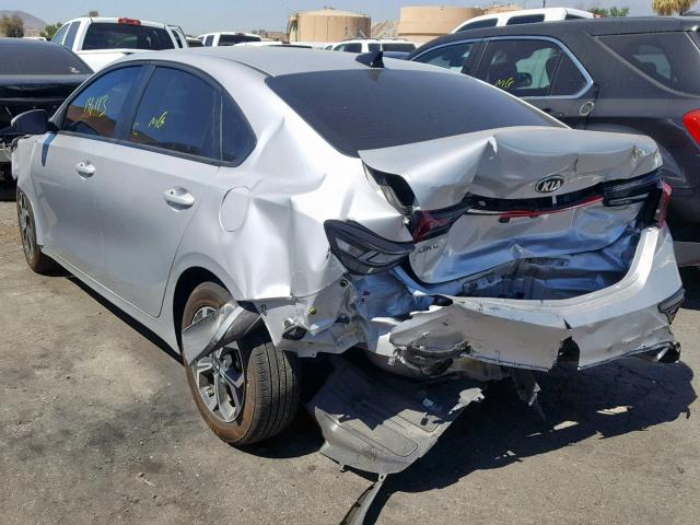 3KPF24AD9KE035417 - 2019 KIA FORTE FE SILVER photo 3