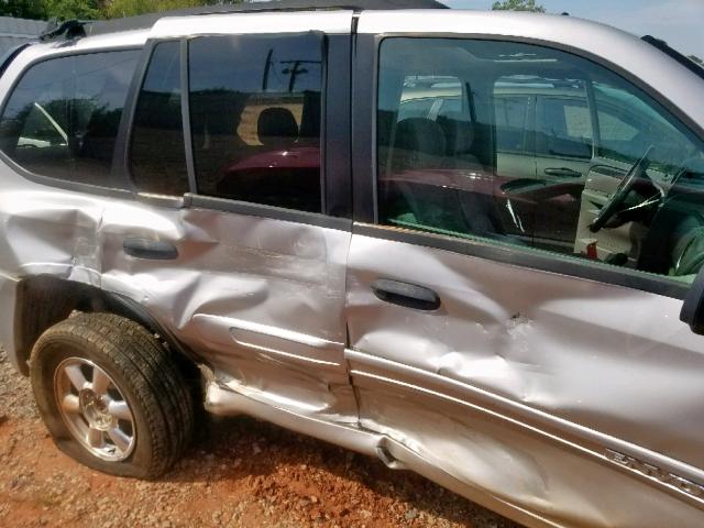 1GKDT13S142105902 - 2004 GMC ENVOY SILVER photo 9