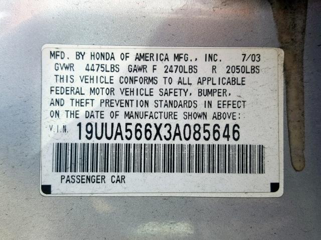 19UUA566X3A085646 - 2003 ACURA 3.2TL SILVER photo 10