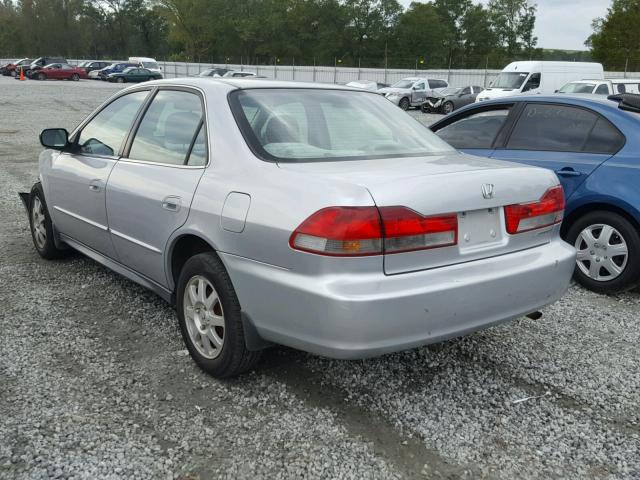 1HGCF86672A134895 - 2002 HONDA ACCORD VAL SILVER photo 3