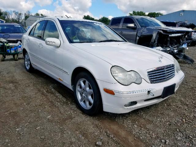 WDBRF61J13F373886 - 2003 MERCEDES-BENZ C 240 WHITE photo 1