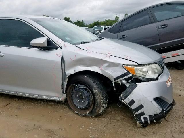 4T1BF1FK4CU135738 - 2012 TOYOTA CAMRY BASE SILVER photo 9
