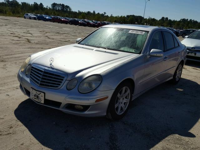 WDBUF22X68B197017 - 2008 MERCEDES-BENZ E 320 CDI SILVER photo 2