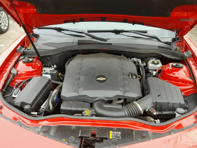 2G1FE1E30D9122544 - 2013 CHEVROLET CAMARO LS RED photo 7