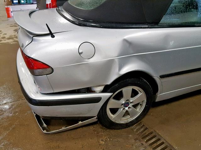 YS3DF75K937009948 - 2003 SAAB 9-3 SE SILVER photo 9