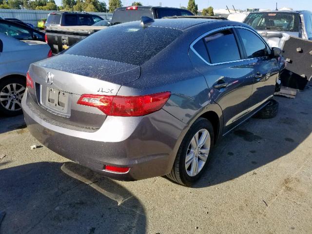 19VDE1F38DE017712 - 2013 ACURA ILX 20 GRAY photo 4