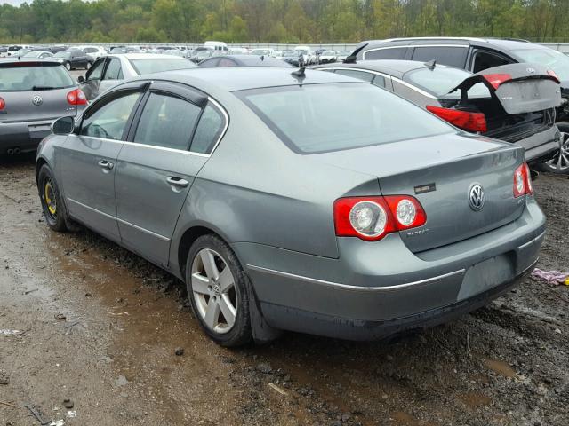 WVWAK73C08P055628 - 2008 VOLKSWAGEN PASSAT KOM GRAY photo 3