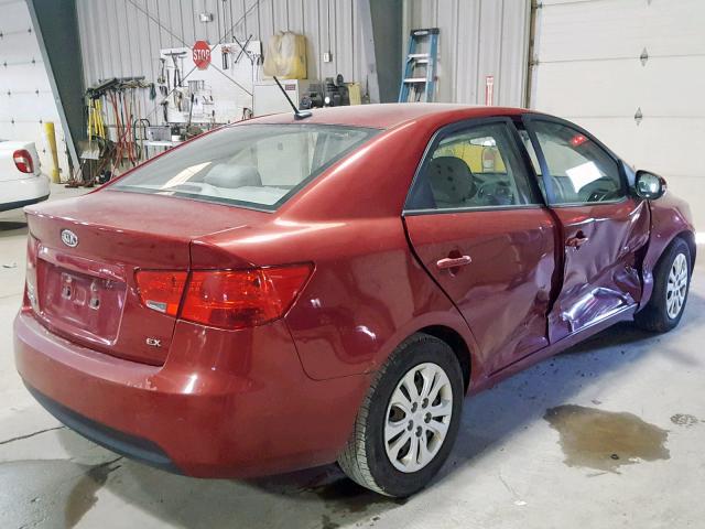 KNAFU4A23A5837624 - 2010 KIA FORTE EX RED photo 4