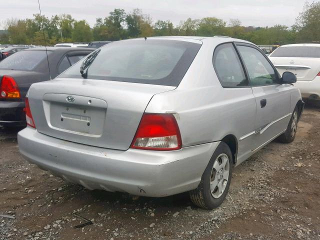 KMHCG35CX2U197439 - 2002 HYUNDAI ACCENT GS SILVER photo 4