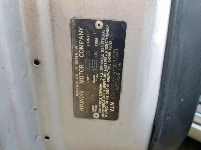 KMHJG25F71U233596 - 2001 HYUNDAI TIBURON GRAY photo 10