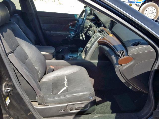 JH4KB16595C013555 - 2005 ACURA RL BLACK photo 5