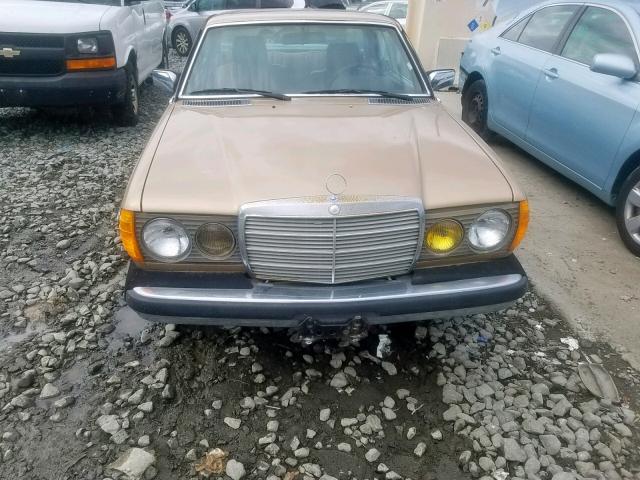 WDBAB53A4CB000848 - 1982 MERCEDES-BENZ 300 CDT GOLD photo 9