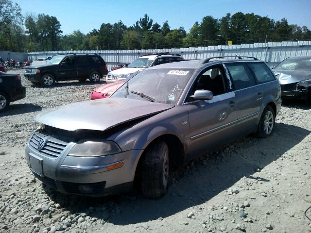 WVWVD63B94E162258 - 2004 VOLKSWAGEN PASSAT GLS GRAY photo 2