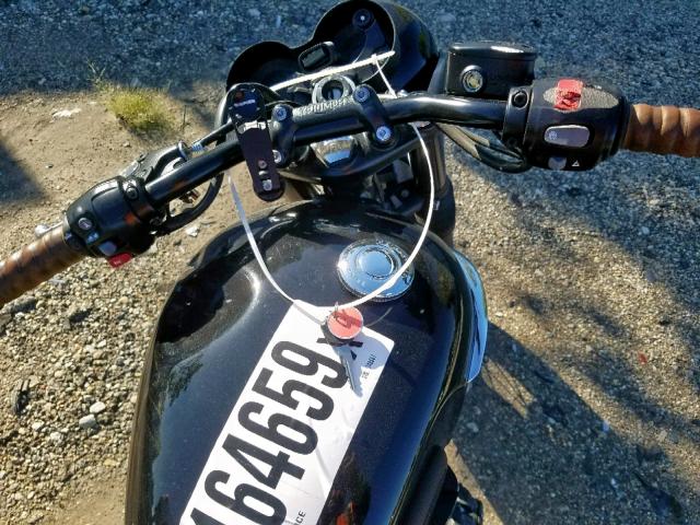 SMTD40HL3GT748661 - 2016 TRIUMPH MOTORCYCLE BONNEVILLE BLACK photo 5