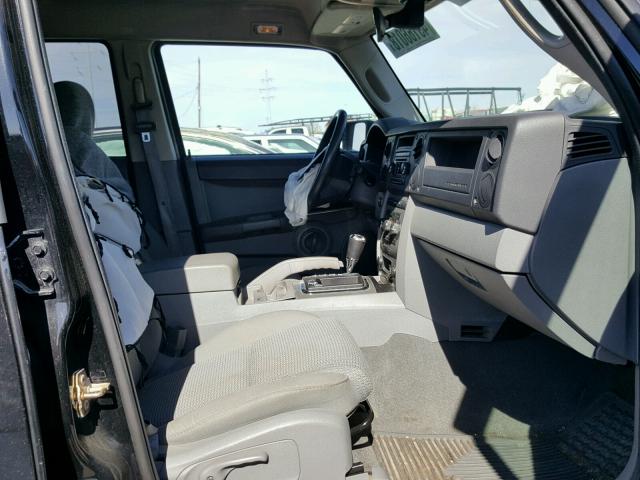 1J8HG48P27C547327 - 2007 JEEP COMMANDER BLACK photo 5