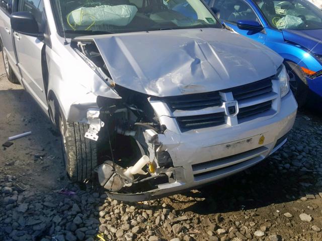 2D4RN4DE7AR477718 - 2010 DODGE GRAND CARA SILVER photo 9