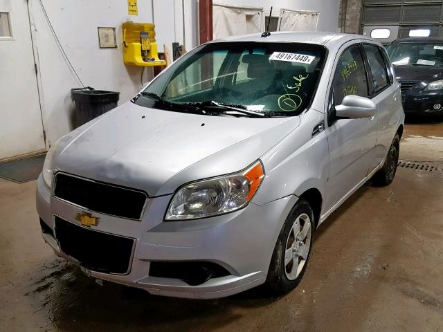 KL1TD66E29B377185 - 2009 CHEVROLET AVEO LS SILVER photo 2