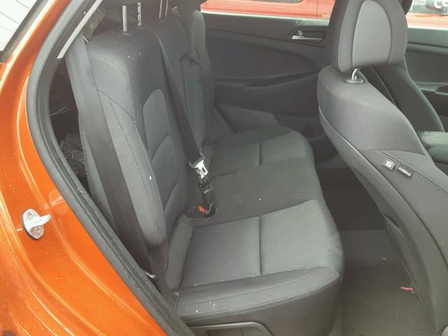 KM8J23A45HU485396 - 2017 HYUNDAI TUCSON SE ORANGE photo 6