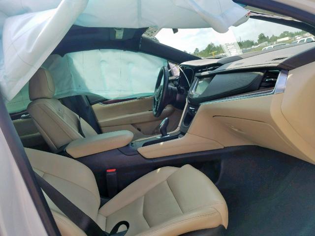 1GYKNDRS7HZ131207 - 2017 CADILLAC XT5 LUXURY WHITE photo 5