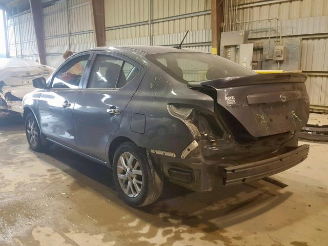 3N1CN7AP1HL882588 - 2017 NISSAN VERSA S GRAY photo 3