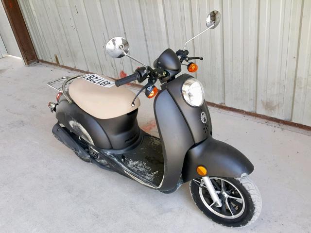 LB2G9TAA1K1004028 - 2019 GEEL SCOOTER GRAY photo 1