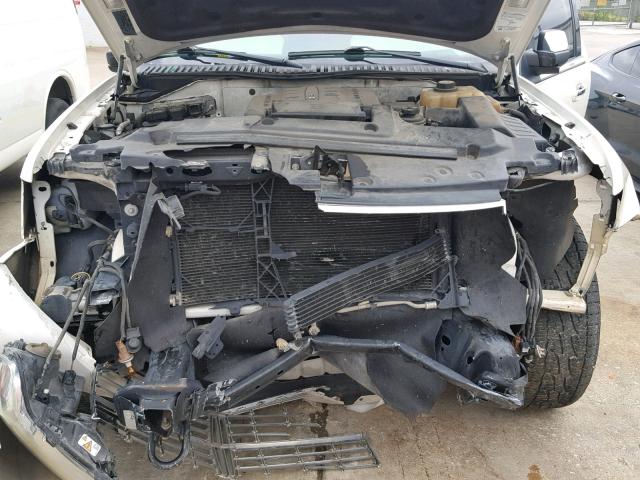 5LMFL27507LJ14614 - 2007 LINCOLN NAVIGATOR 白色 照片 7