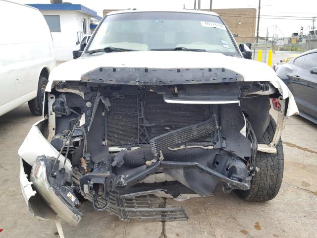 5LMFL27507LJ14614 - 2007 LINCOLN NAVIGATOR 白色 照片 9