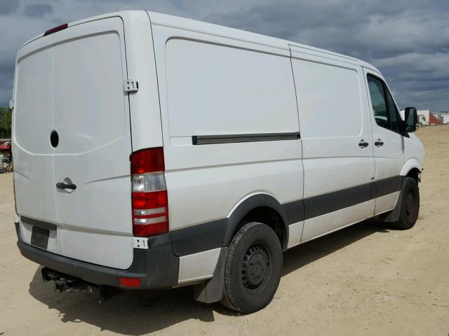 WD3PE7DDXGP313350 - 2016 MERCEDES-BENZ SPRINTER 2 WHITE photo 4